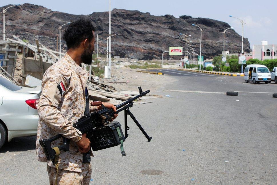 معهد دول الخليج العربي بواشنطن : المعركة المتنامية لجنوب اليمن