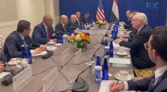 تفاصيل لقاء الرئيس عيدروس مع وزير الخارجية الأمريكي