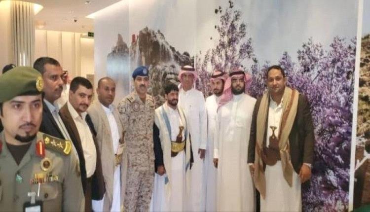 وفد الحوثيين يغادر الرياض ..وهذا ماقاله الوفد العماني عن المحادثات مع الجانب السعودي؟