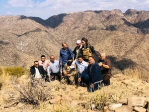 مدير عام مديرية الشعيب يشدد على ضرورة التعاون والمشاركة في إنجاز مشروع طريق المحولة بخال وادي بنا