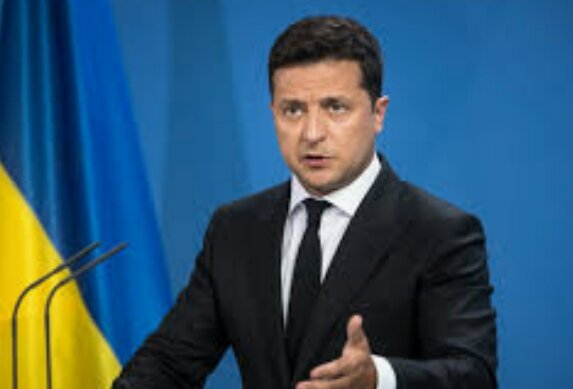 الرئيس الأوكراني: روسيا ستسحقنا إذا توقفنا عن القتال