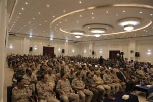 الرئيس الزُبيدي: قواتنا المسلحة والأمن صمام أمان الجنوب وضمان انتصار قضية شعبه الوطنية - العاصفة نيوز