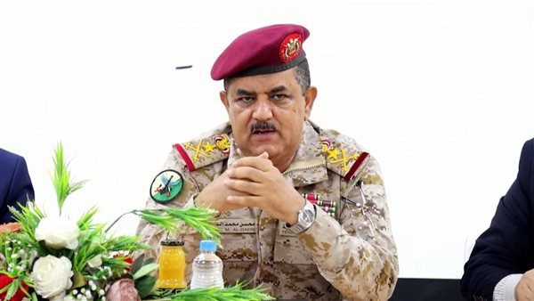 124 - لا خلافات بين التشكيلات العسكرية للشرعية ولا سلام إلا بهزيمة الحوثي