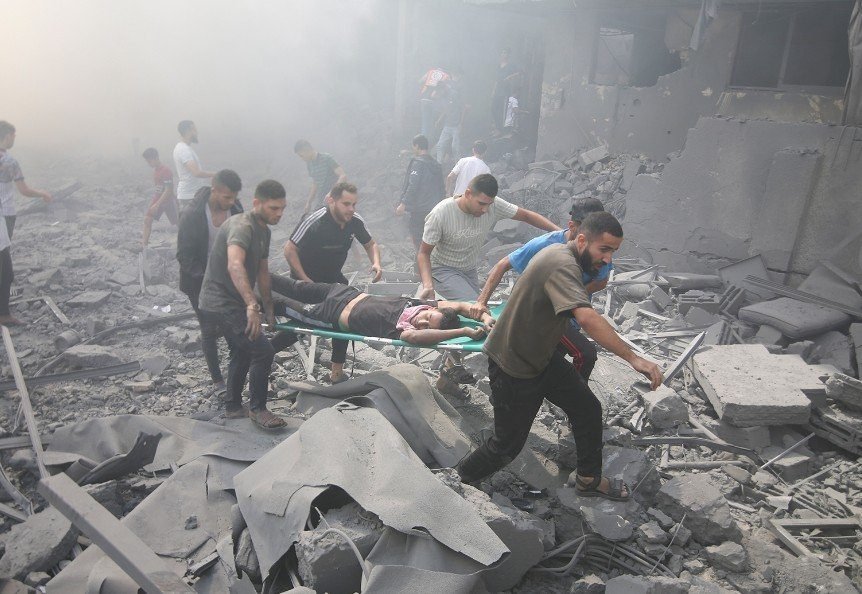 1721550035 IMG 20231013 005729 - ضربات إسرائيلية تقتل العشرات في غزة