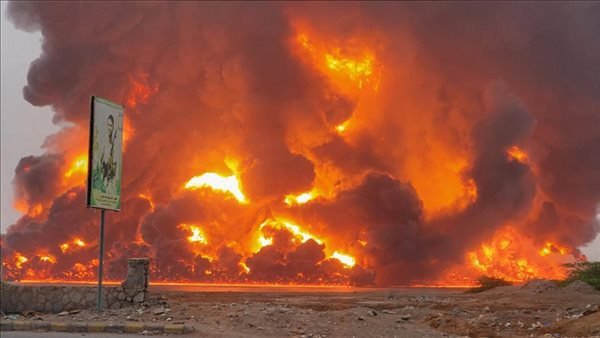 260 - استهداف ميناء الحديدة اليمنية.. جولة من الصراع الحوثي في المنطقة