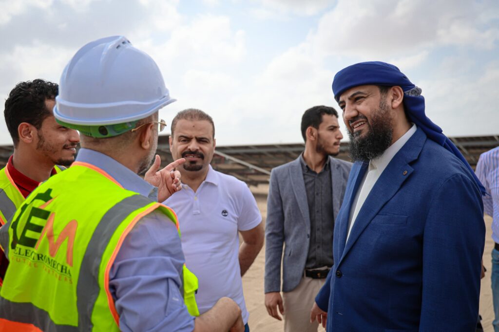 عبدالرحمن المحرّمي يبارك إنجاز محطة الطاقة الشمسية في العاصمة عدن