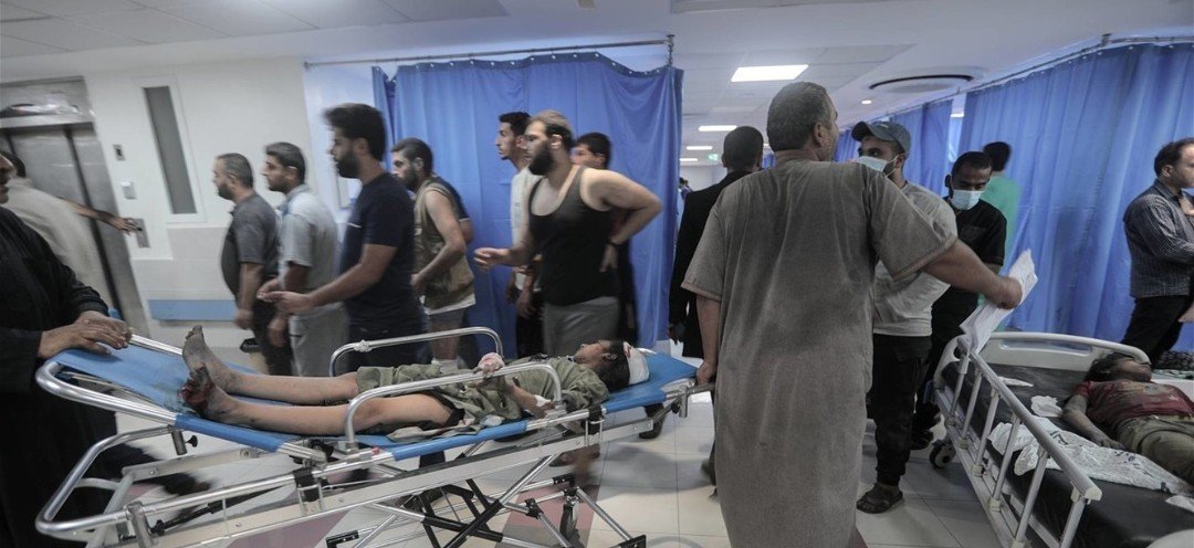 IMG 20231210 125048 - صحة غزة: توقف مولدات الكهرباء في مجمع ناصر الطبي خلال ساعات