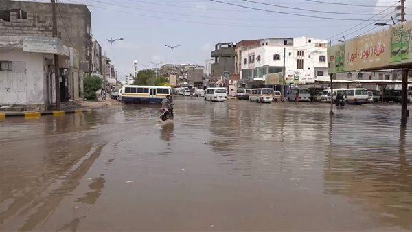 هطول أمطار متوسطة الغزارة على مناطق متفرقة بأبين