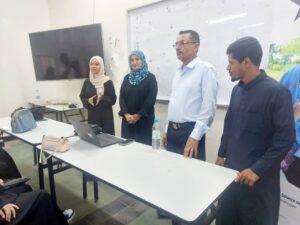 IMG 20241110 WA0166 - ضمن ‏فعاليات ‏أسبوع التعليم الدولي .. مركز ‏Education USA أمديست يقدم محاضرة حول التقديم على المنح لطلاب قسم الإنجليزي بكلية التربية عدن