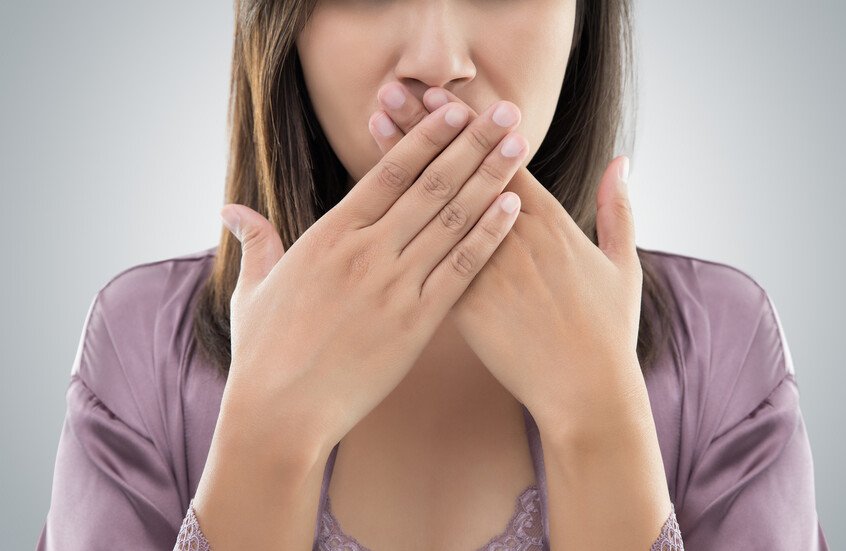 المذاق الغريب في الفم.. إنذار صحي لا ينبغي تجاهله؟