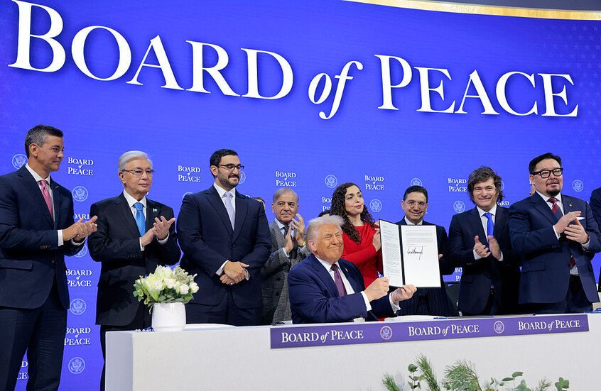 ترامب يطلق “مجلس السلام” ويعد بإنهاء الحروب في الشرق الأوسط