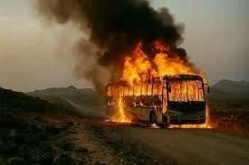 احتراق حافلة نقل جماعي في العرقوب بأبين