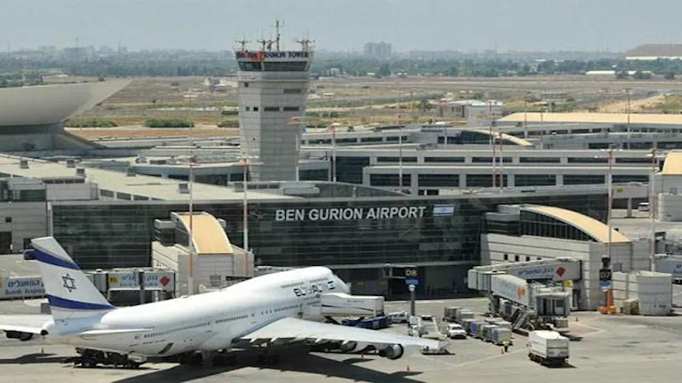 استعدادًا لضربة إيران.. تحرك عسكري أمريكي مفاجئ في مطار "بن جوريون" الإسرائيلي 2015 8 12 12 33 45 575.webp