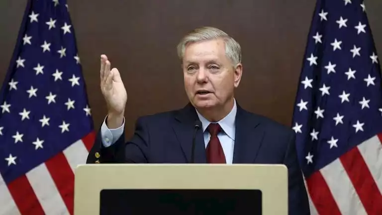 سيناتور أمريكي يهاجم النظام الإيراني: "أنت ضعيف بسبب أفكارك" 2023 11 14 18 49 24 366.webp