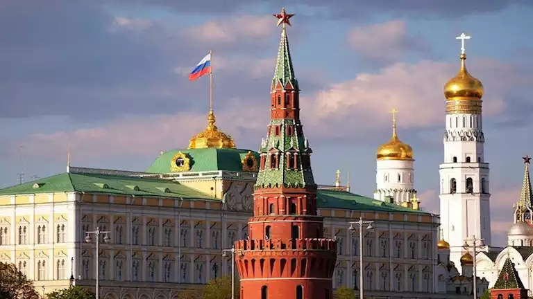 الكرملين: خطط بريطانيا وفرنسا تسليح أوكرانيا بالأسلحة النووية انتهاك للاتفاقيات الدولية 2024 8 14 15 56 49 321.webp