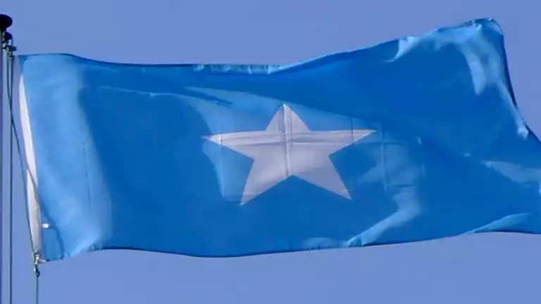 الصومال يتسلم معدات عسكرية من تركيا لتعزيز قدرات الشرطة الوطنية 2025 1 27 15 38 20 420.webp