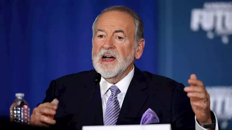 14 دولة ومنظمة عربية إسلامية تدين تصريحات هاكابي التوسعية بالمنطقة 2025 2 9 20 58 35 352.webp