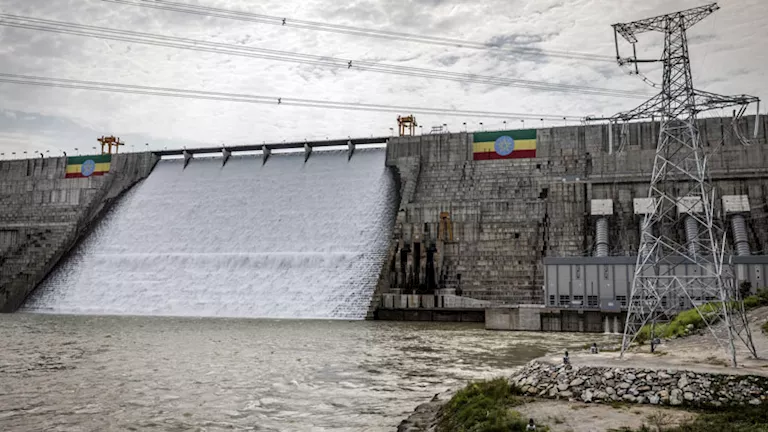 هبوط أرضي وتسرب مياه في سد النهضة.. كيف يهدد مصر والسودان؟ 2026 2 21 1 20 48 82.webp