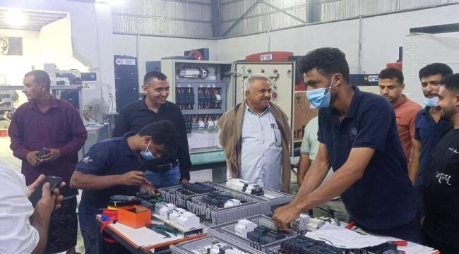 مكتب التعليم الفني بالعاصمة عدن يطّلع على تقنيات التصنيع وحلول الطاقة بمجموعة أبراج الضياء 6f55dac7 43cf 41ff 8e5a 12627ab7bf81