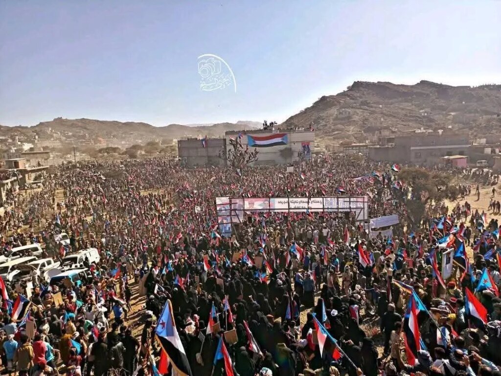 الضالع.. حشداً جماهيرياً في “مليونية الثبات والصمود والتحدي” يجدد التفويض الشعبي للمجلس الانتقالي بقيادة الرئيس الزُبيدي FB IMG 1771229515500