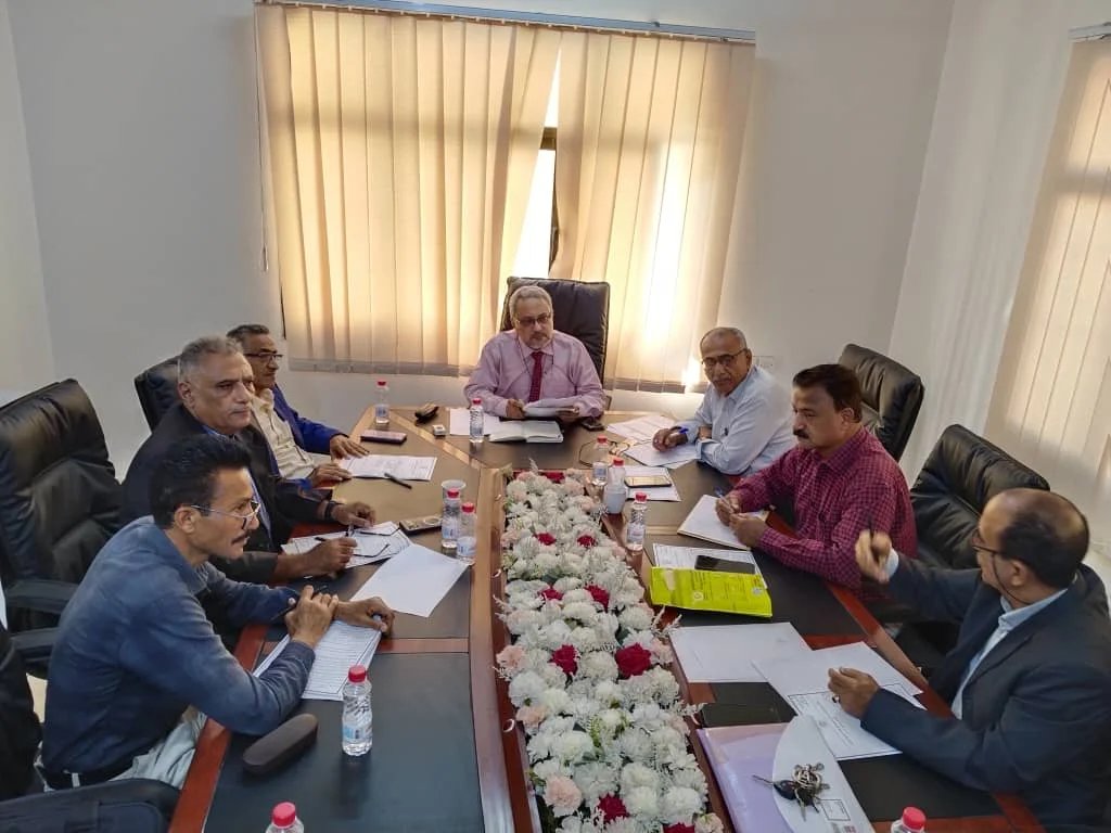 المعهد العالي للقضاء يقر موعد امتحانات الدور الثاني لطلبة السنة الثانية بالعاصمة عدن IMG 20260217 WA0081