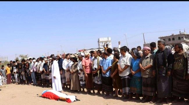 يتقدمهم الحالمي .. أبناء الجنوب يشيعون جثمان الشهيد عبدالسلام الشبحي cc30c567 a2d1 4ce3 8569 5553ea2b64a0