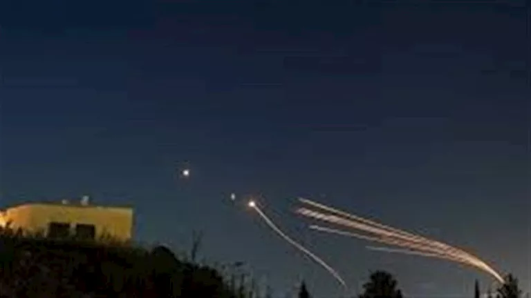 أضرار واسعة بوسط إسرائيل بسبب الصواريخ الإيرانية- فيديو 2026 2 28 13 9 32 264.webp