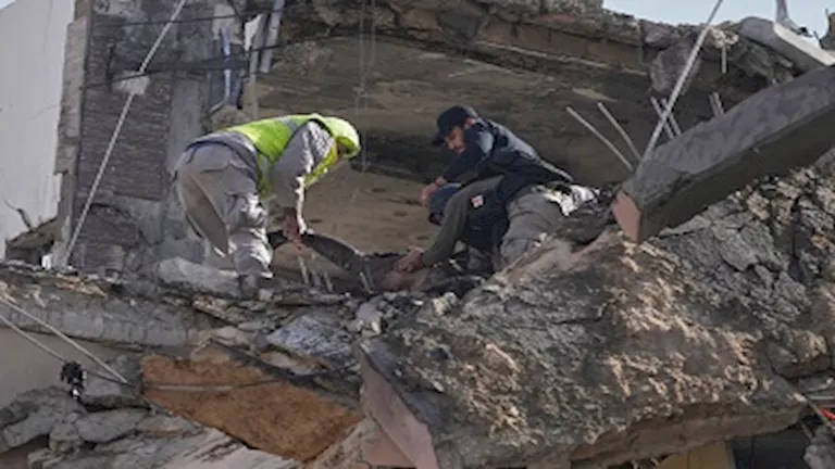 تجدد الغارات الإسرائيلية على جنوب لبنان- صور 2026 3 17 9 6 7 747.webp