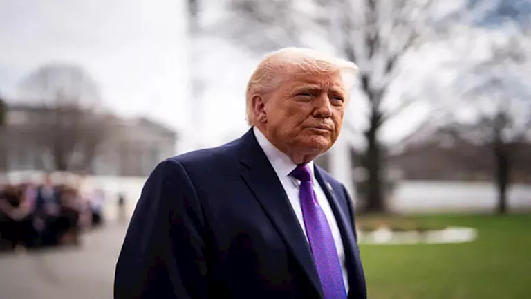 "باب خروج" ترامب من حرب إيران.. هل يُنهي الصراع قبل أن يبتلعه؟ 2026 3 22 12 16 24 778.webp