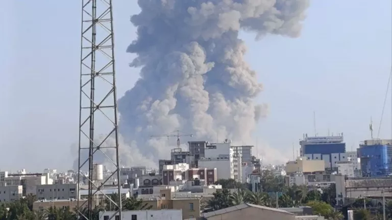 استهداف محطة بوشهر النووية في إيران للمرة الثالثة 2026 3 28 0 51 57 663.webp