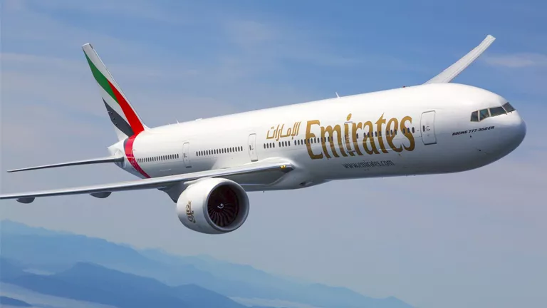 الإمارات تفتح "ممرات جوية" آمنة لتسهيل رحلات الإجلاء مع دول الجوار 2026 3 3 21 35 23 251.webp