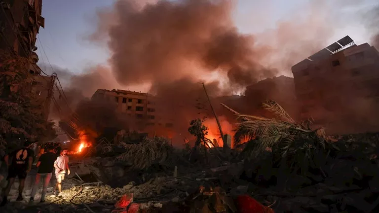 واسعة النطاق.. الجيش الإسرائيلي يشن موجة من الغارات المتزامنة في إيران ولبنان 2026 3 7 21 8 7 652.webp