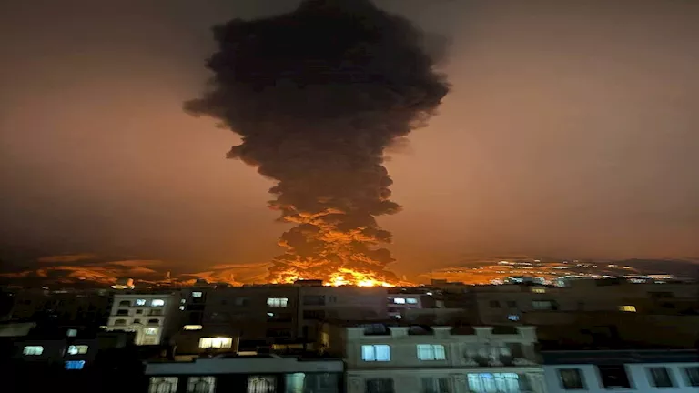 رويترز: إيران تؤجل ردها على المقترح الأمريكي بعد قصف بنيتها التحتية 2026 3 8 3 42 55 361.webp