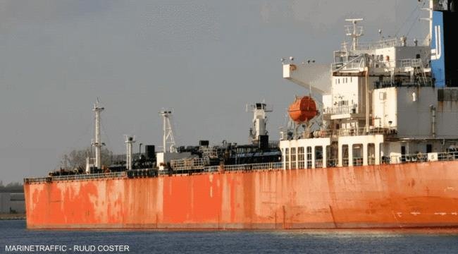 عُمان تعلن مقتل بحار بهجوم على ناقلة نفط قبالة مسقط عُمان تعلن مقتل بحار بهجوم على ناقلة نفط قبالة مسقط