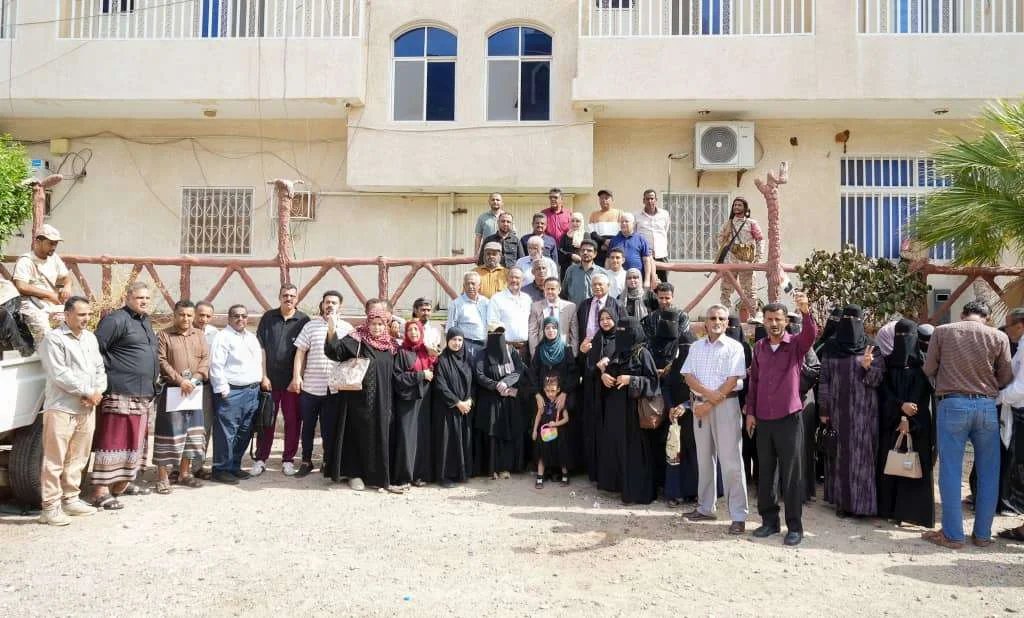 أمانة الانتقالي الجنوبي تؤكد مواصلة الوقفة الاحتجاجية والتصعيد رفضاً لإغلاق مقرها بالعاصمة عدن 69c3aad5f1160