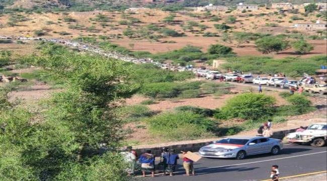 رسالة أبناء مديرية الشهداء "الأزارق" : كفى تهميشاً وإقصاءً بحقنا رسالة أبناء مديرية الشهداء "الأزارق" : كفى تهميشاً وإقصاءً بحقنا