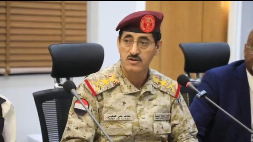 تصريحات العقيلي تشعل حضرموت.. غضب شعبي واسع وتحذيرات من إعادة سيناريو تسليم مدن الوادي والساحل للتنظيمات الإرهابية IMG 20260330 WA0117