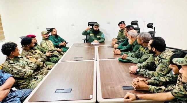 المقدم الجعدني يترأس إجتماعاً لضباط وأفراد مكافحة المخدرات بالعاصمة عدن لرفع مستوى الجاهزية واليقظة الأمنية. المقدم الجعدني يترأس إجتماعاً لضباط وأفراد مكافحة المخدرات بالعاصمة عدن لرفع مستوى الجاهزية واليقظة الأمنية.