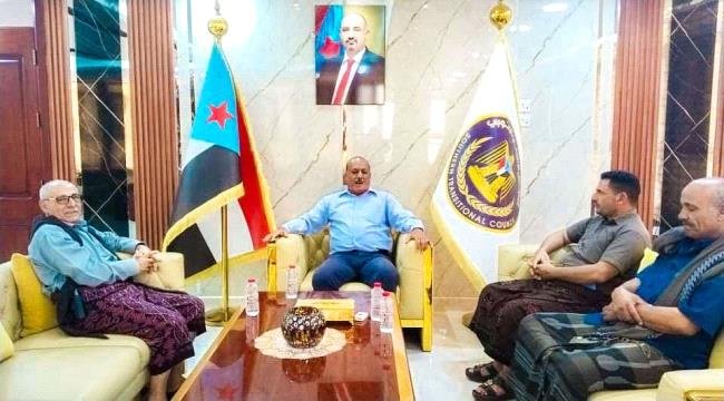 هرهرة يلتقي العميد مهدي ويؤكد على تطوير أداء اللجان المجتمعية وتعزيز تماسك الجبهة الداخلية في الضالع هرهرة يلتقي العميد مهدي ويؤكد على تطوير أداء اللجان المجتمعية وتعزيز تماسك الجبهة الداخلية في الضالع