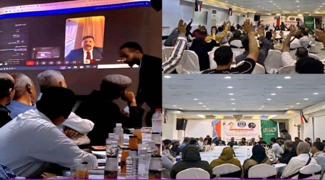 المكونات المستنسخة ورهان الانبطاح: محاولات سعودية يائسة لشرعنة حوار "الفيدرالية" عبر قيادات باعت التفويض الشعبي بالريال المكونات المستنسخة ورهان الانبطاح: محاولات سعودية يائسة لشرعنة حوار "الفيدرالية" عبر قيادات باعت التفويض الشعبي بالريال