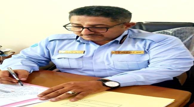 العميد الرضي أبوبكر كاروت: عمل مصلحة الهجرة والجوازات بعدن يسير بانتظام وإنجاز متسارع لمعاملات المواطنين العميد الرضي أبوبكر كاروت: عمل مصلحة الهجرة والجوازات بعدن يسير بانتظام وإنجاز متسارع لمعاملات المواطنين