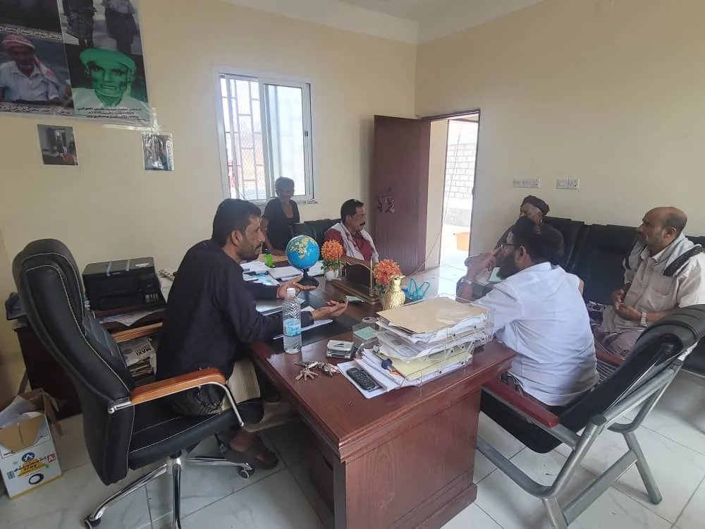 المغربي يترأس اجتماع صندوق النظافة والتحسين في مديرية الملاح IMG 20260402 WA0077