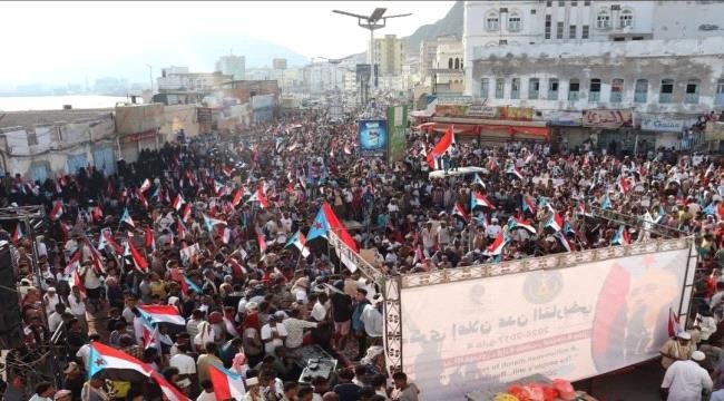 المكلا تصنع المرحلة السياسية.. تفويض متجدد ورسائل قوية في الذكرى التاسعة لإعلان عدن التاريخي المكلا تصنع المرحلة السياسية.. تفويض متجدد ورسائل قوية في الذكرى التاسعة لإعلان عدن التاريخي