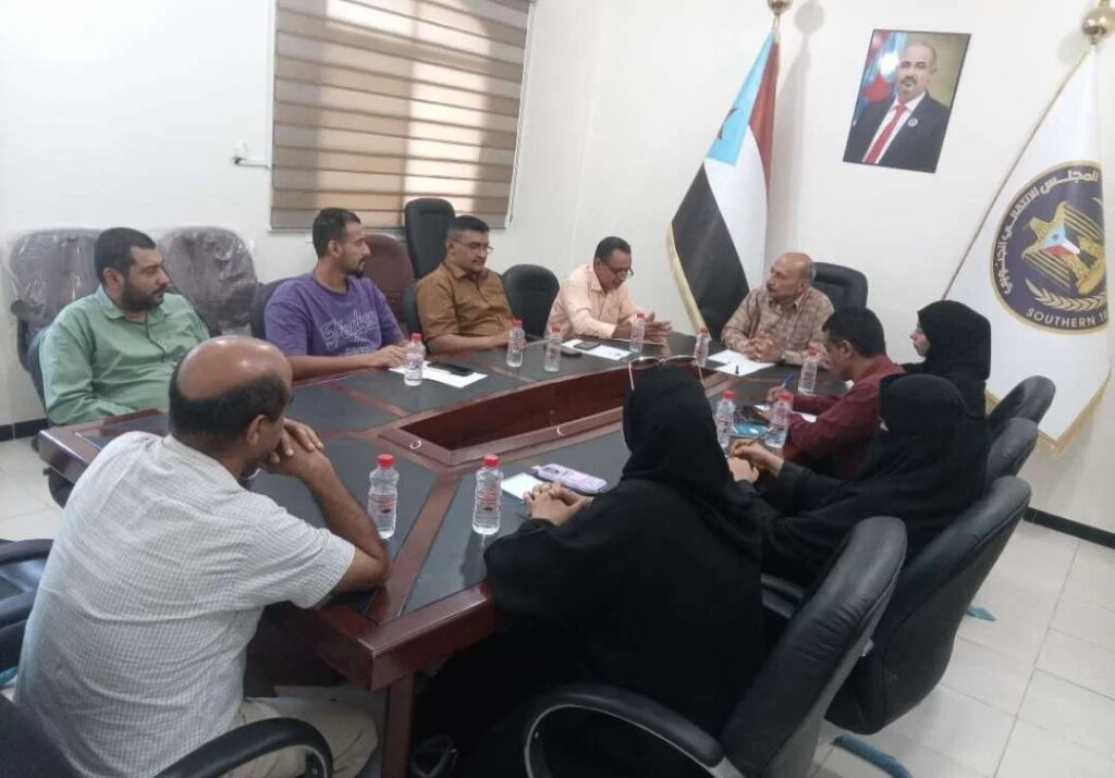 هيئة الشؤون القانونية وحقوق الإنسان تناقش تصاعد الانتهاكات 6a253ab1d771d5.53040157
