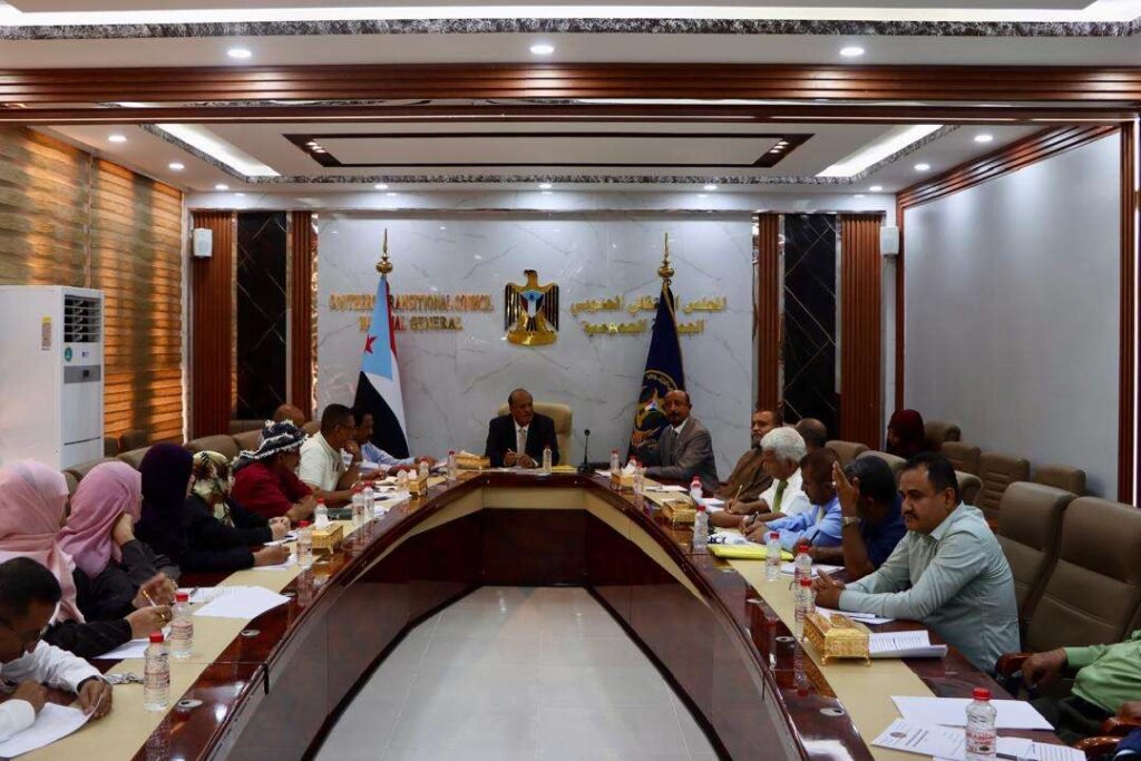 الهيئة الإدارية للجمعية الوطنية تؤيد الغضب الشعبي بالطرق السلمية للمطالبه بتحسين الخدمات 6a29462c697a25.03085788