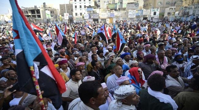 سقوط ورقة الرياض الأخيرة.. الجنوب يرفض الوصاية سقوط ورقة الرياض الأخيرة.. الجنوب يرفض الوصاية
