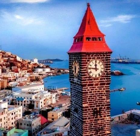 كريتر تستغيث .. تفشي الملاريا وانتشار البعوض يعيدان ملف قناة تصريف السيول إلى الواجهة IMG 20240425 WA0073 2