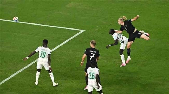 هالاند يقود النرويج لفوز مثير على السنغال بثلاثية في مونديال 2026 هالاند يقود النرويج لفوز مثير على السنغال بثلاثية في مونديال 2026