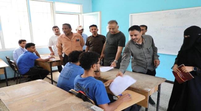 الجاوي يتفقد سير الاختبارات النظرية بالمعهد المهني الصناعي بمديرية خور مكسر الجاوي يتفقد سير الاختبارات النظرية بالمعهد المهني الصناعي بمديرية خور مكسر