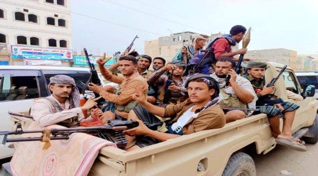 موكب قبائل الجنوب يتوجه لساحة العروض وقسم المنصورة بعدن موكب قبائل الجنوب يتوجه لساحة العروض وقسم المنصورة بعدن